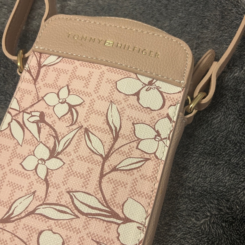 Tommy Hilfiger Blush Floral Crossbody Bag